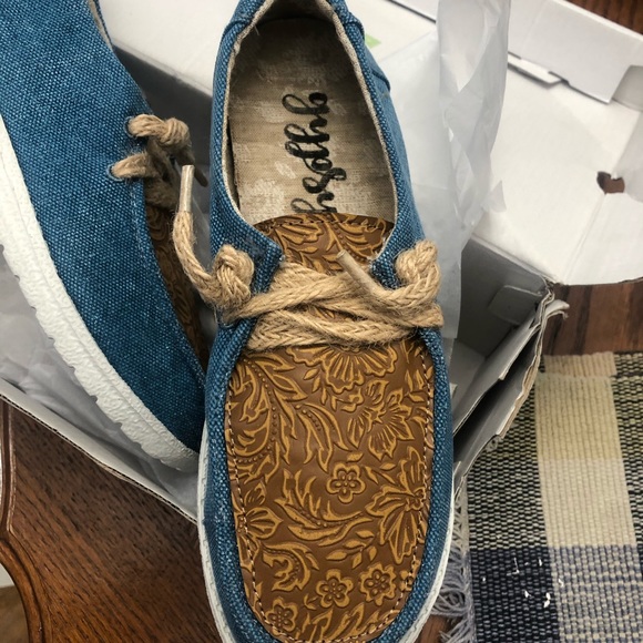 Gypsy Jazz Luma Shoes size 6. New! - Picture 2 of 5